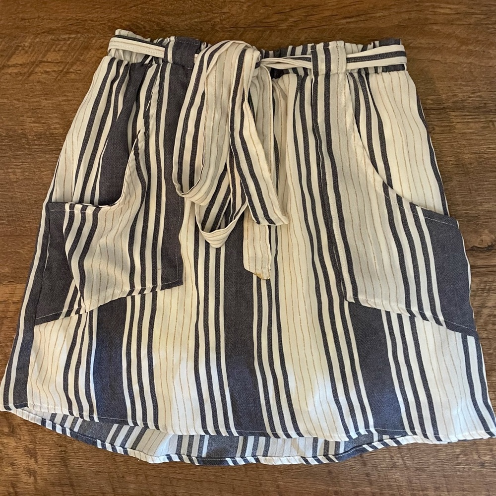 Sadie & Sage stripe skirt